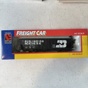 HO Scale Life‑Like 8497 Burlington Northern 100-Ton 3‑Bay Hopper #517722 NEW